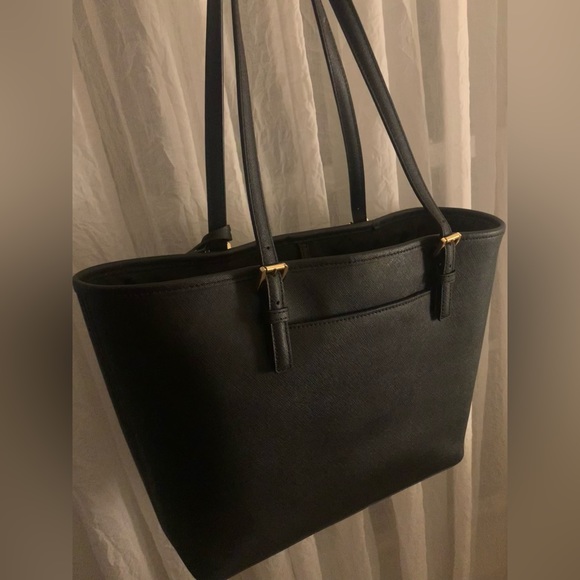 Michael Kors Jet Set Leather Tote - Picture 2 of 3